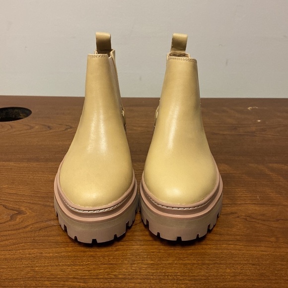 J Crew The Mariam Chelsea Boot in Leather NH947 - Picture 3 of 7